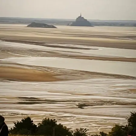 Feriehus L'oeil Du Mont Vue Unique Sur Le Mont St Michel *
