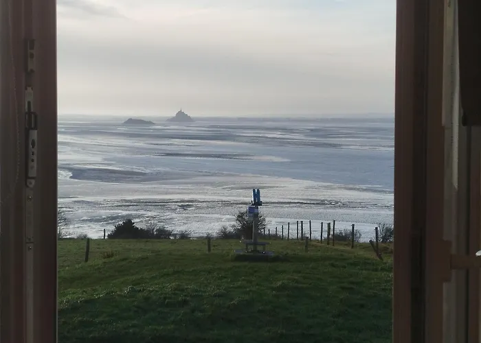 Holiday home L'oeil Du Mont Vue Unique Sur Le Mont St Michel Champeaux